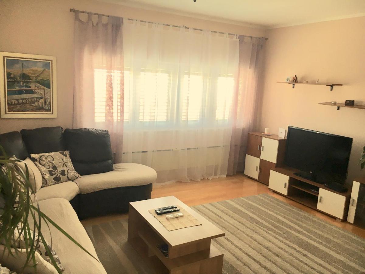 Apartment Simaris - Spacious With Terrace And Sea View Шибеник Экстерьер фото
